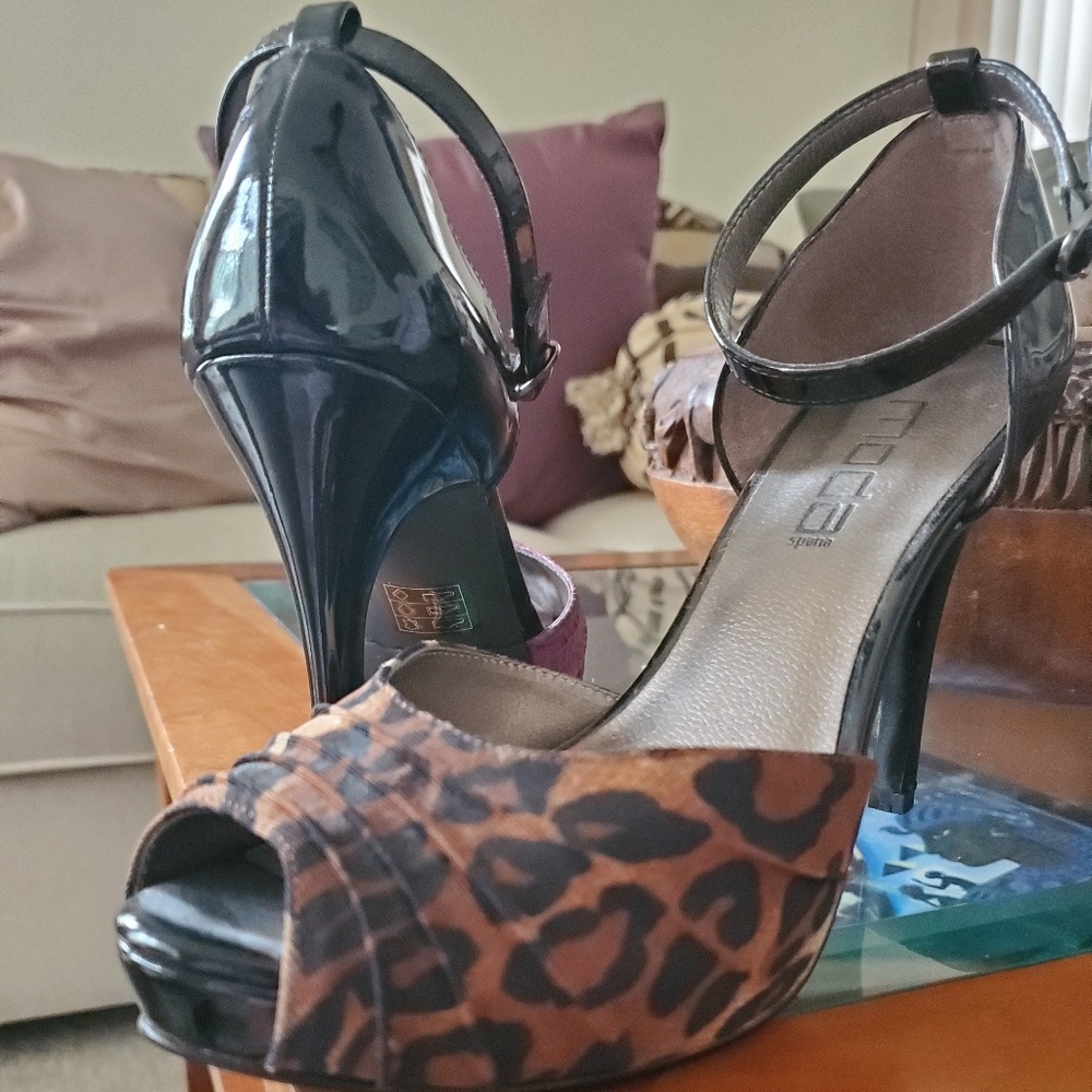 Moda Open Toe Pump - image 6